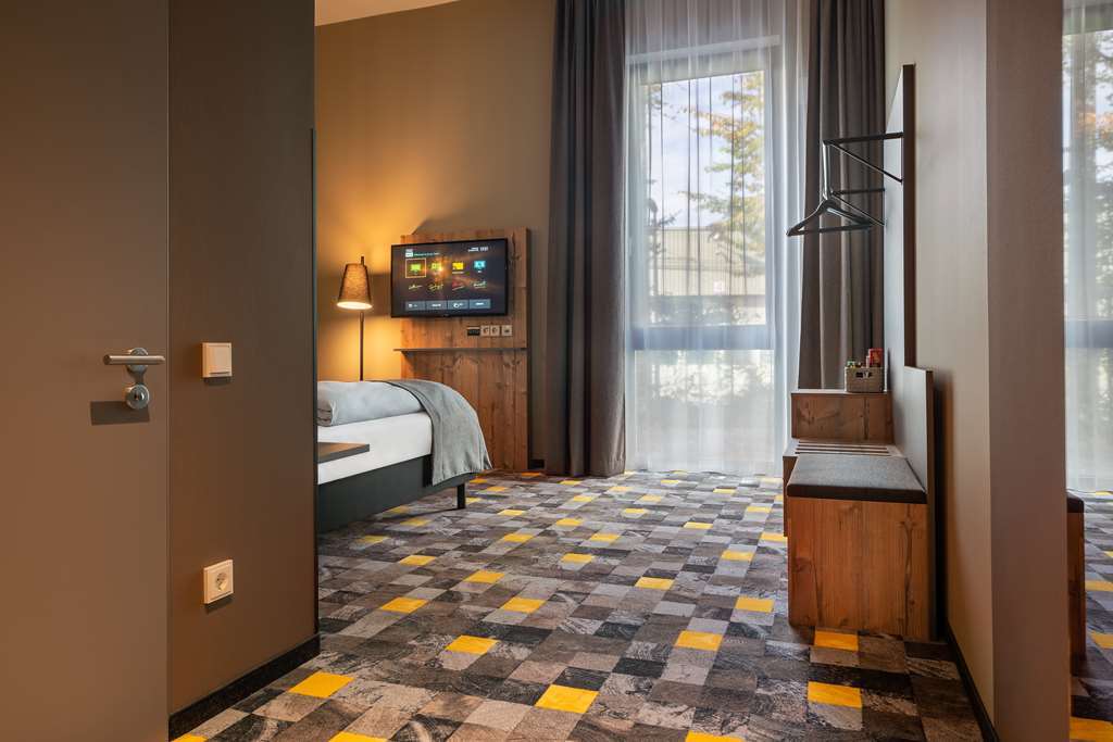 - The Niu, Timber Esslingen By Ihg 3*